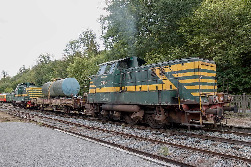 spoorweg spoorwegen hdr ns trein treinen locomotief verkeer transport openbaar vervoer spoor stoomlocomotief station